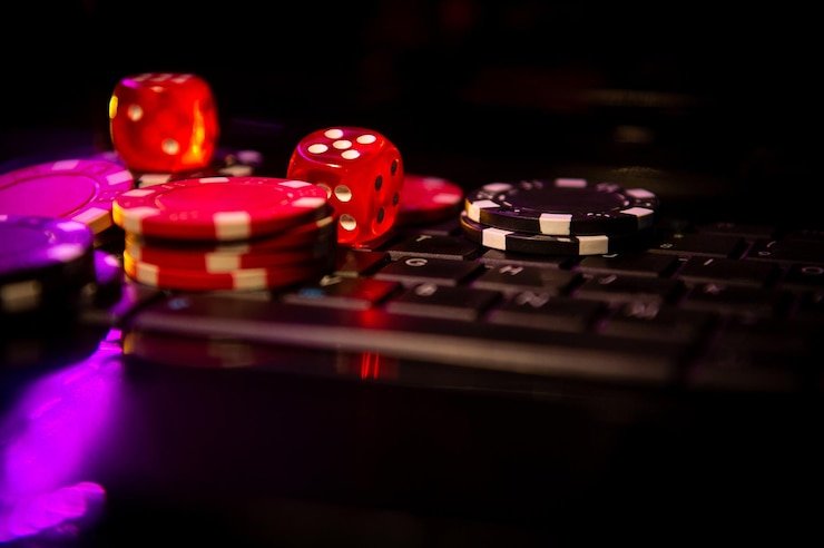 Antarmuka meja Texas Poker di bundapoker dengan tampilan kartu dan kontrol taruhan